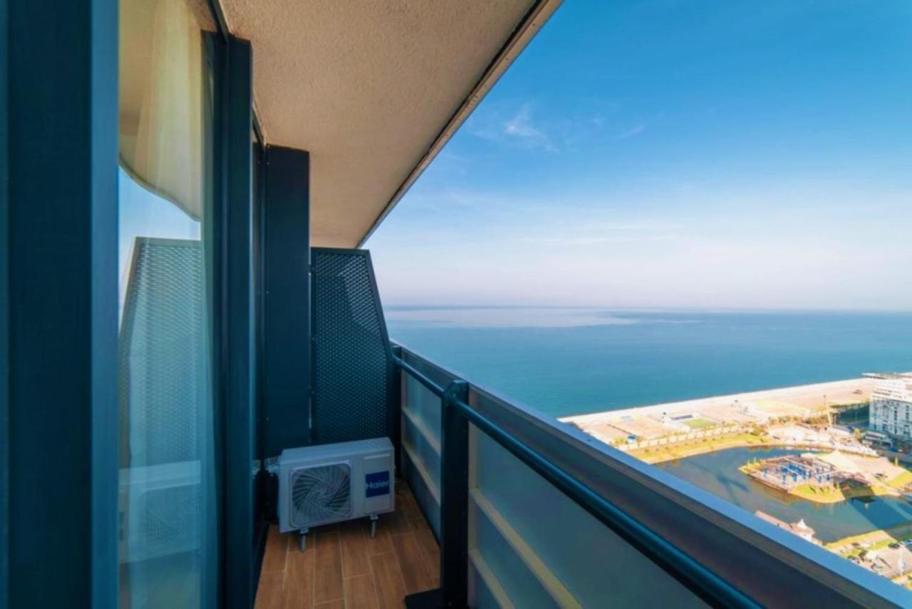 View & More Aparthotel In באטומי מראה חיצוני תמונה