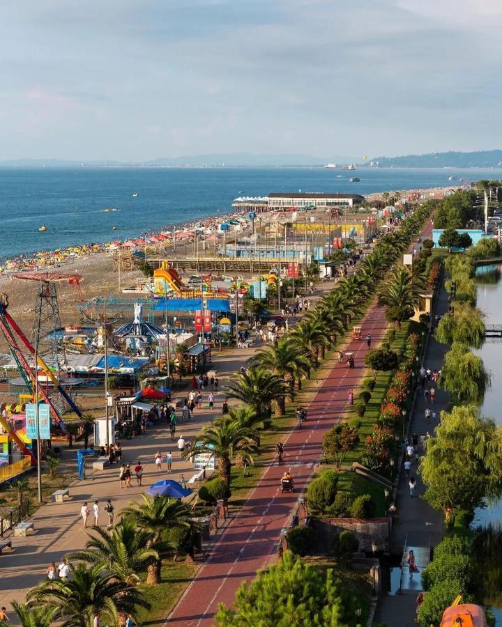 View & More Aparthotel In באטומי מראה חיצוני תמונה